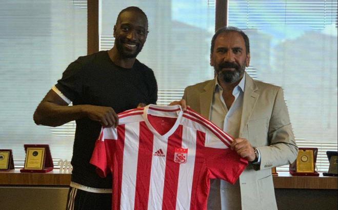 Mustapha Yatabare resmen Sivasspor'da