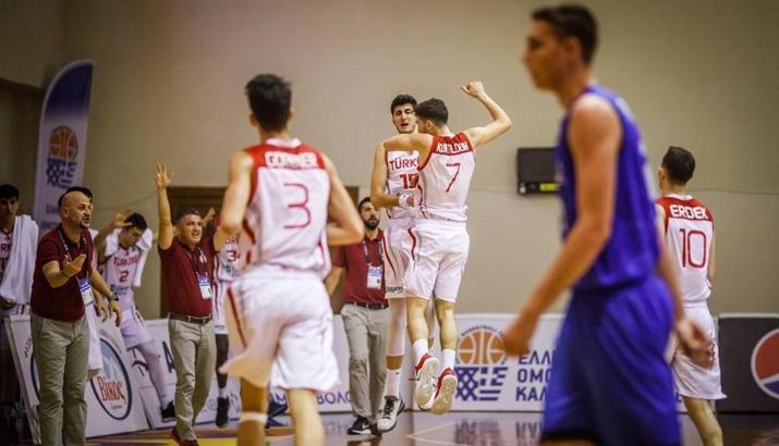 Milliler, Avrupa 18 Yaş Altı Basketbol Şampiyonası'nda İtalya'yı mağlup etti: 67-55