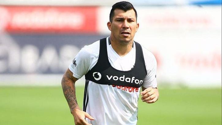 Fiorentina Medel için bastırıyor!
