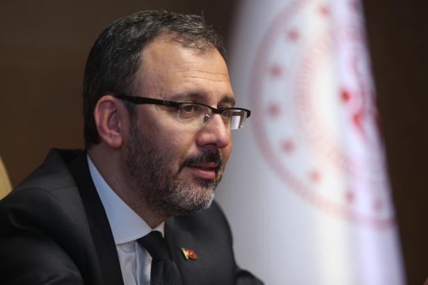 Bakan Kasapoğlu'ndan milli sporculara tebrik