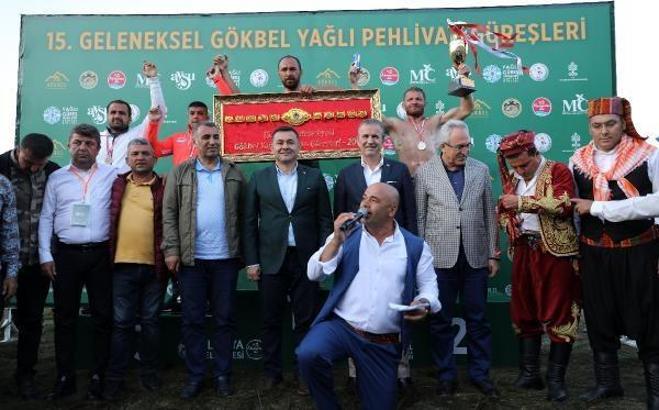 Alanya güreşlerinde başpehlivan Ali Gürbüz