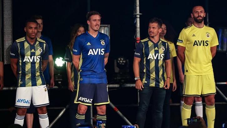 Fenerbahçeli taraftarlar, yeni sezon formalarında ikiye bölündü!