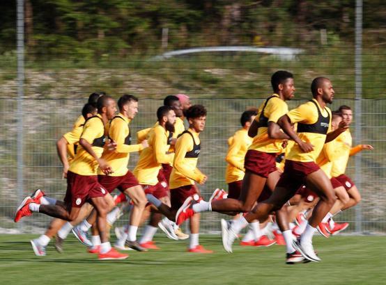 Galatasaray Avusturya'da ilk idmanını yaptı