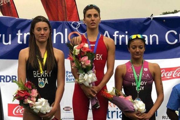 Milli triatlet Esra Nur Gökçek, Afrika Kupası'nda şampiyon oldu