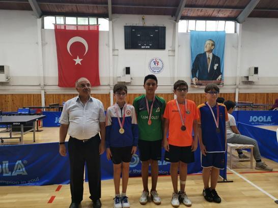 Masa tenisinin genç yetenekleri kıyasıya yarıştı!