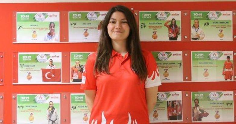 Milli sporcu Zeynep Gökçe Demirci'den Türkiye rekoru