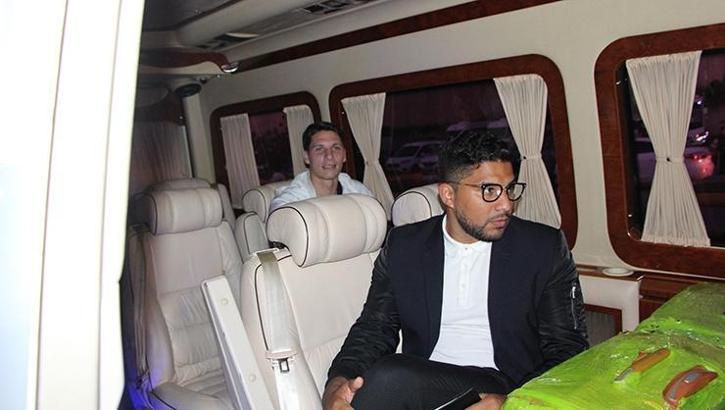 Son dakika! Trabzonspor'un yeni transferi Gaston Campi şehre geldi