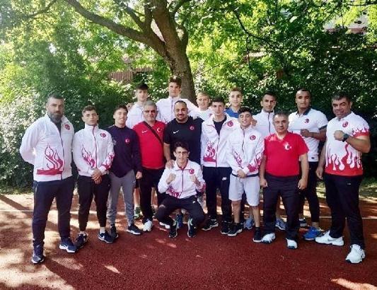 Genç Milli Boks Takımı'ndan 6 madalya