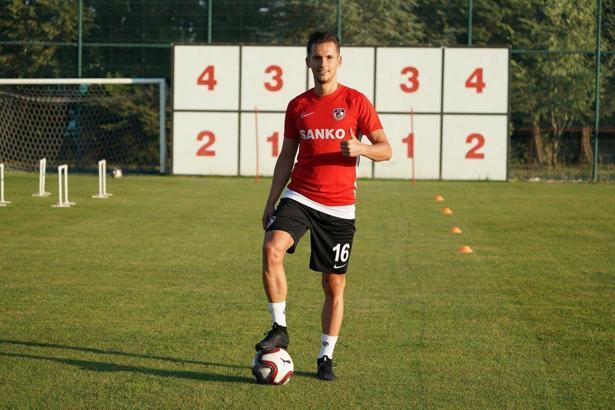 Pawel Olkowski, takımla çalışmalara başladı
