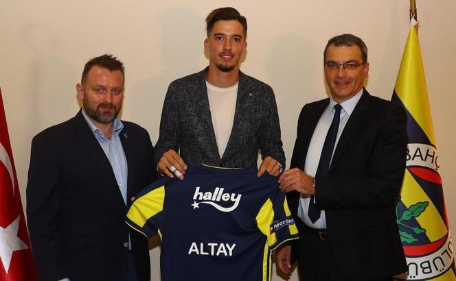 Son dakika! Fenerbahçe Altay Bayındır'ı transfer etti