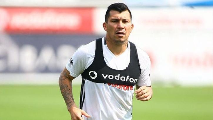 Medel Beşiktaş yönetimini kızdırdı, flaş cevap aldı!