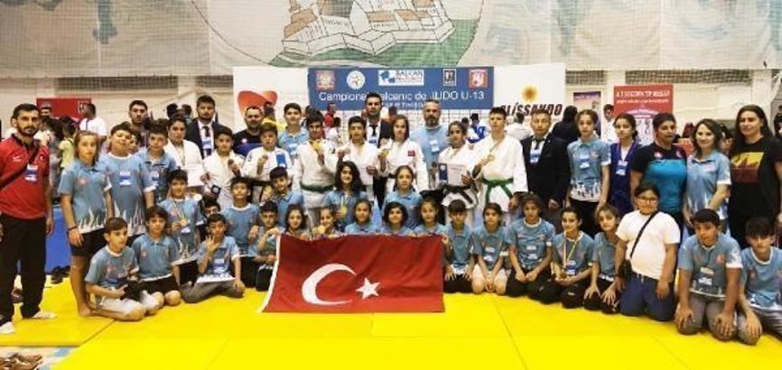 Türkiye, Minikler Balkan Judo Şampiyonası'nda şampiyon oldu