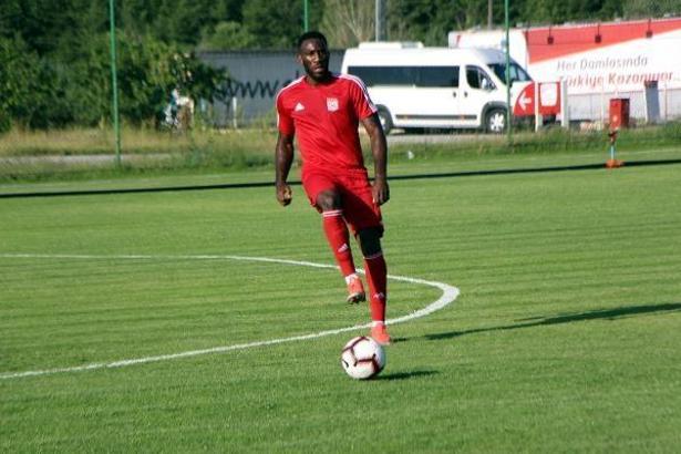 Appindangoye: Hedefim ilk önce ilk 11'de olmak