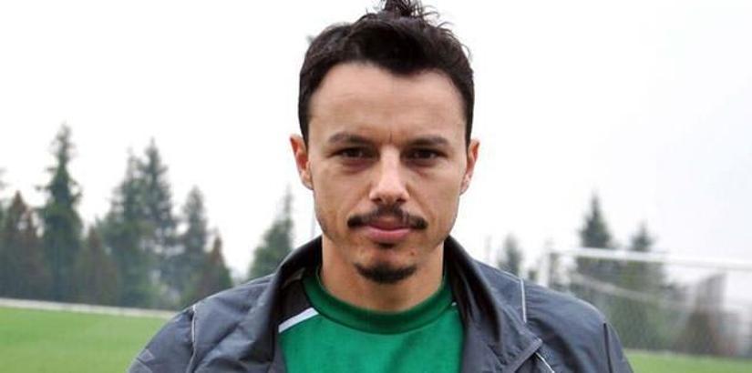 Elazığspor, Ahmet Burak Solakel'le sözleşme yeniledi