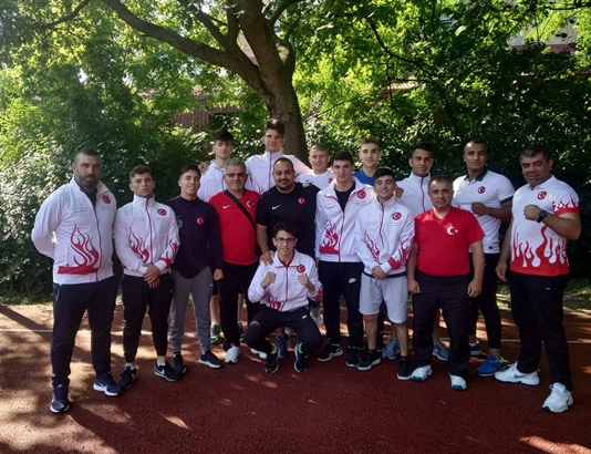 Genç Milli Boks Takımı'ndan 6 madalya