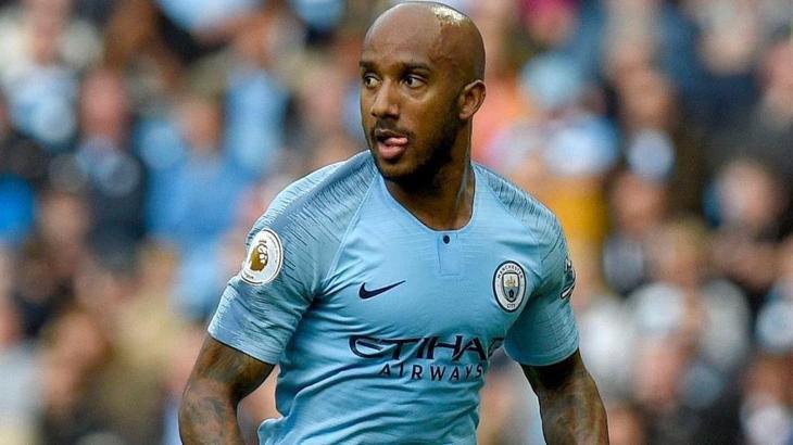 Fabian Delph'ten Galatasaray'a kötü haber!