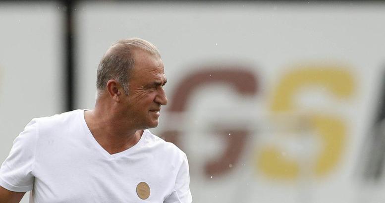 Galatasaray'dan Fatih Terim'e özel klip: Dile kolay 45 yıl!