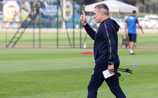 Ersun Yanal: Hem yarışıp, hem yetiştireceğiz