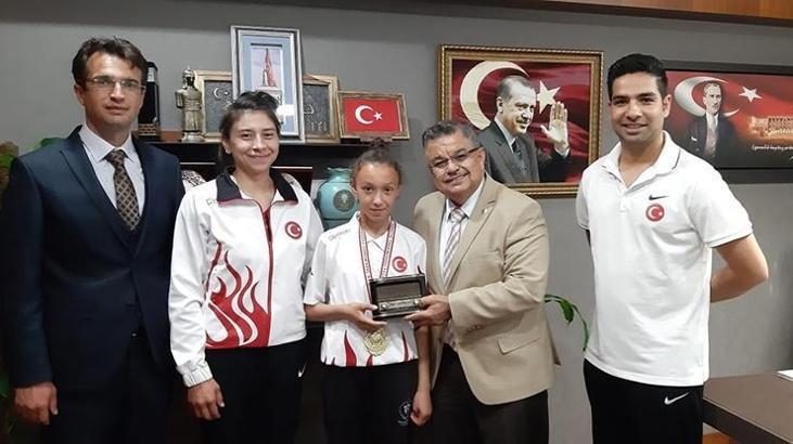 Milli Taekwandocu Şuheda Yangın, TBMM'de ağırlandı