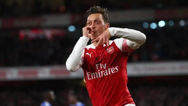 Ali Koç'tan flaş transfer hamlesi! Mesut Özil için görüşmeler başladı!