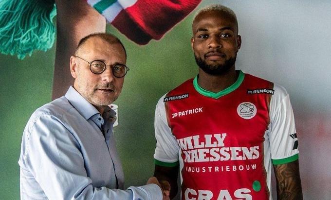 Son dakika! Cyle Larin Beşiktaş'tan ayrıldı