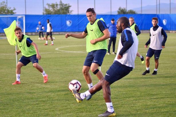 Erzurumspor'da sezon öncesi kamp çalışmaları hız kazandı