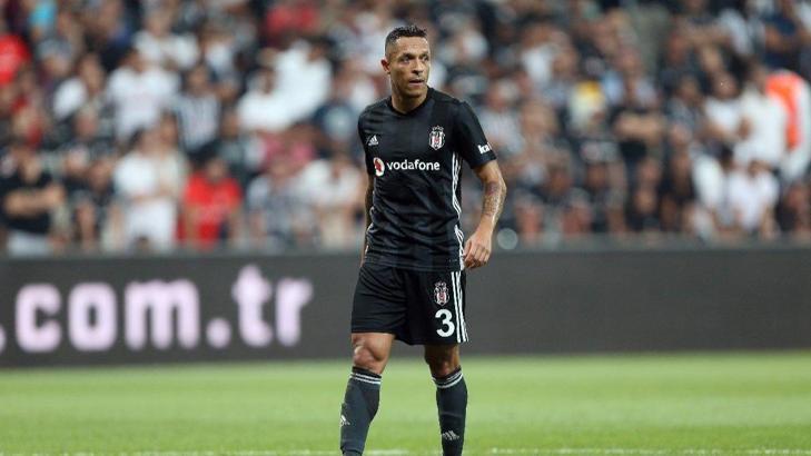 Santos Başkanı'ndan flaş Adriano Correia açıklaması!