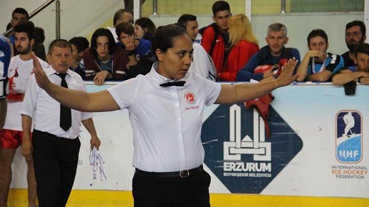 Kick Boks Türkiye şampiyonasına kadın hakemler damgasını vurdu