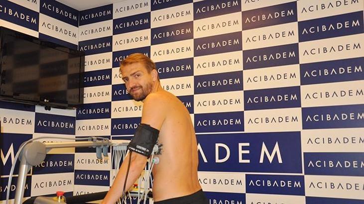 Beşiktaş'ta Caner Erkin ve teknik ekip sağlık kontrolünden geçti