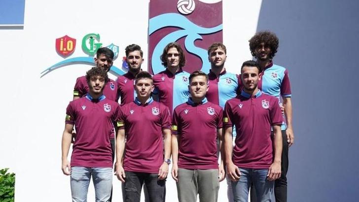 Trabzonspor'dan 9 futbolcuya imza