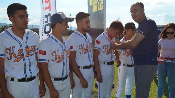 İznik'te beyzbol finali heyecanı