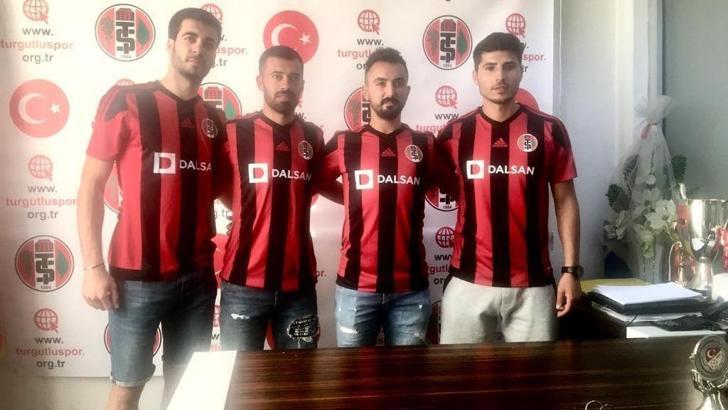 Turgutluspor'da 4 imza birden
