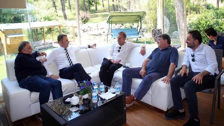 Beşiktaşlı yöneticiden transfer müjdesi!