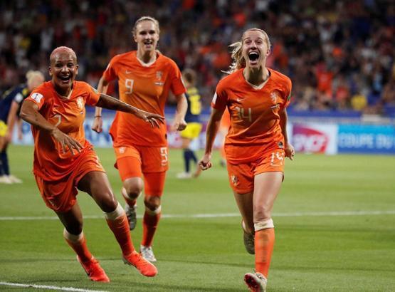 Kadınlar Dünya Kupası'nda finalin adı ABD - Hollanda