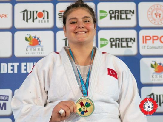 Ümitler Avrupa Judo Şampiyonası'nda Hilal Öztürk bronz madalya kazandı