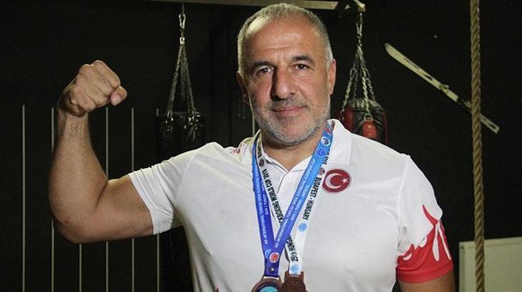 46 yaşında Dünya Kick Boks Kupası 3.'sü