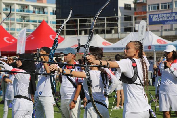 Yıldızlar, Gençler Açık Hava Türkiye Okçuluk Şampiyonası başladı