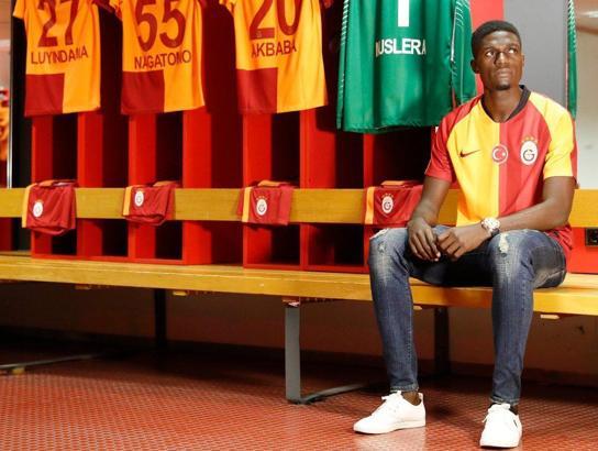 Galatasaray'dan bomba üstüne bomba! Ozornwafor resmen Galatasaray'da
