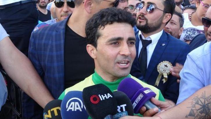 Ahmet Çelik: Bu duygu anlatılamaz