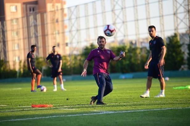 Okan Buruk'un gözü eski oyuncularında