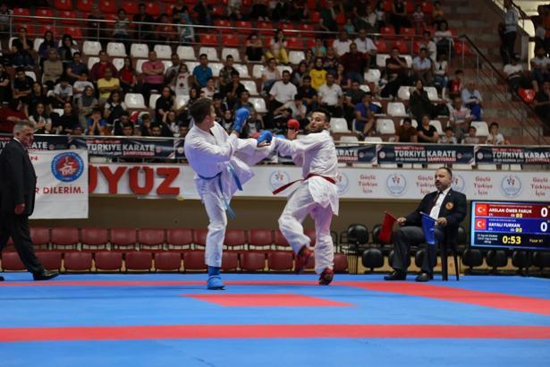 21 Yaş Altı Türkiye Karate Şampiyonası'nda büyük heyecan