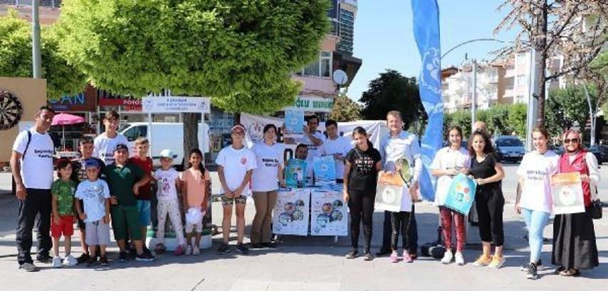 Meydanlarda spor yaparak 'Uyuşturucuya Hayır' dediler