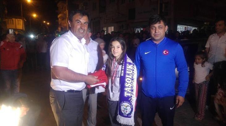 Avrupa 3.'sü Eda Nur Ersoy'a memleketinde coşkulu karşılama