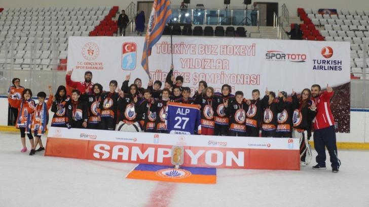 Buz Hokeyi Yıldız B Ligi'nde şampiyon İstanbul BB oldu