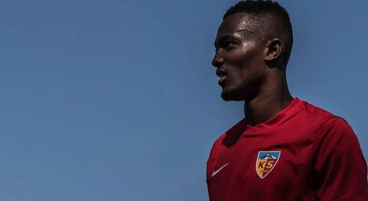 SON DAKİKA! Bernard Mensah'tan Fenerbahçe iddialarına cevap!