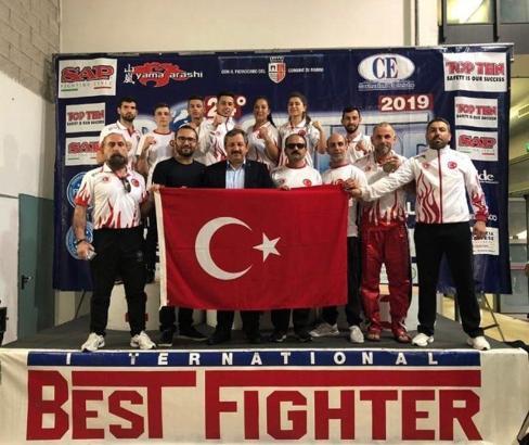 Dünya Kick Boks Kupası'nda Milli Takımımızdan 5 madalya