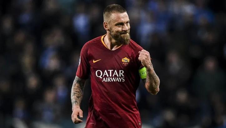 Roma efsanesi De Rossi futbolu bıraktı