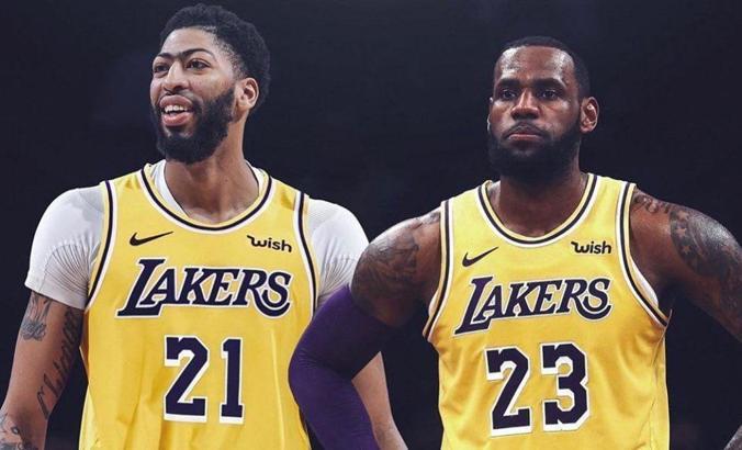 LeBron James'ten Anthony Davis'e ilk mesaj