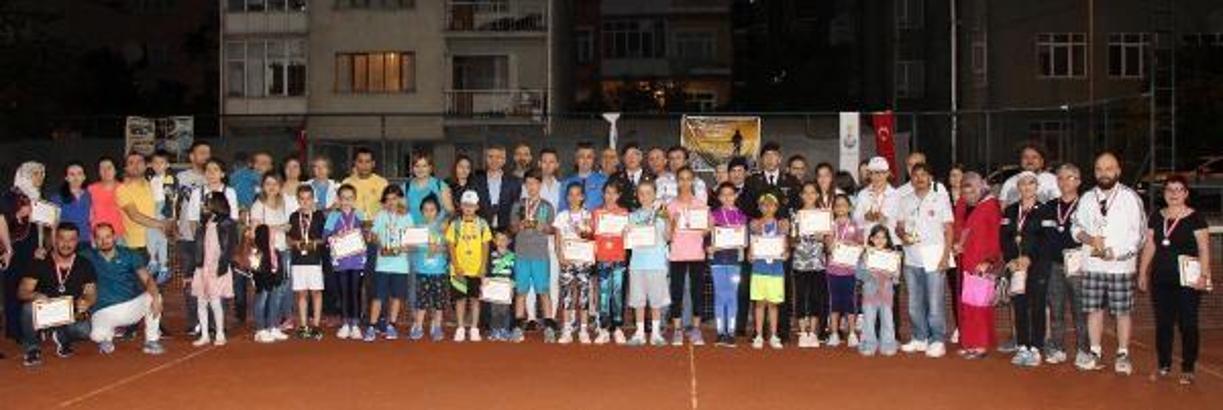 Jandarma Tenis Turnuvası sona erdi