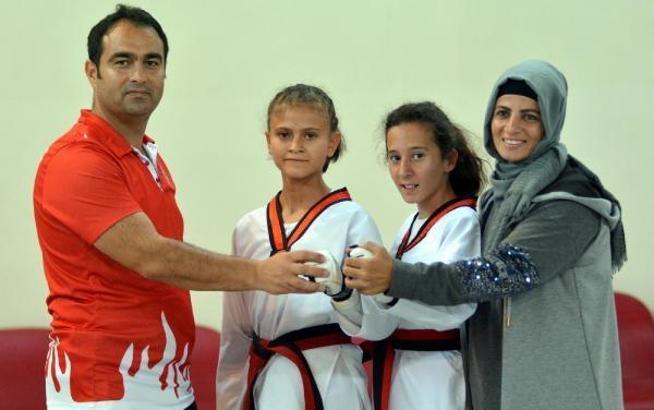 Tekvandocu 23 yıllık eş, birbirlerine rakip oldu